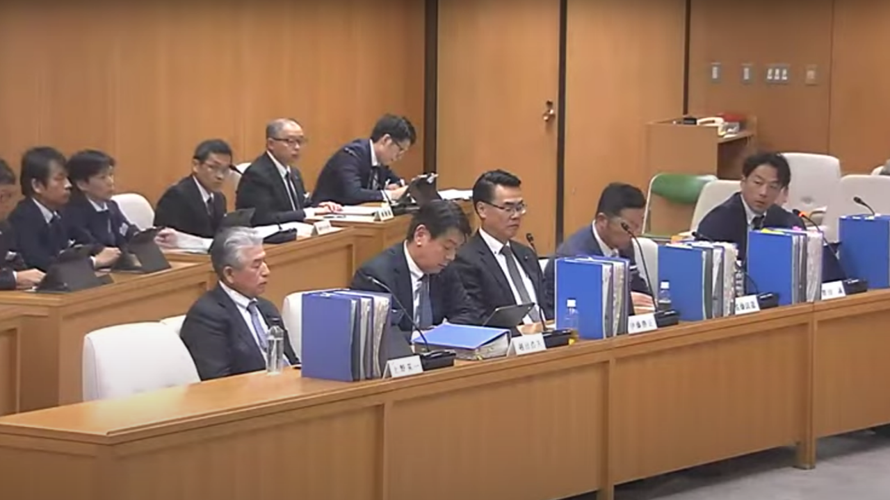 11月18日百条委員会